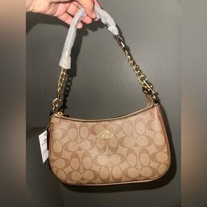 Coach Purse ๐๐